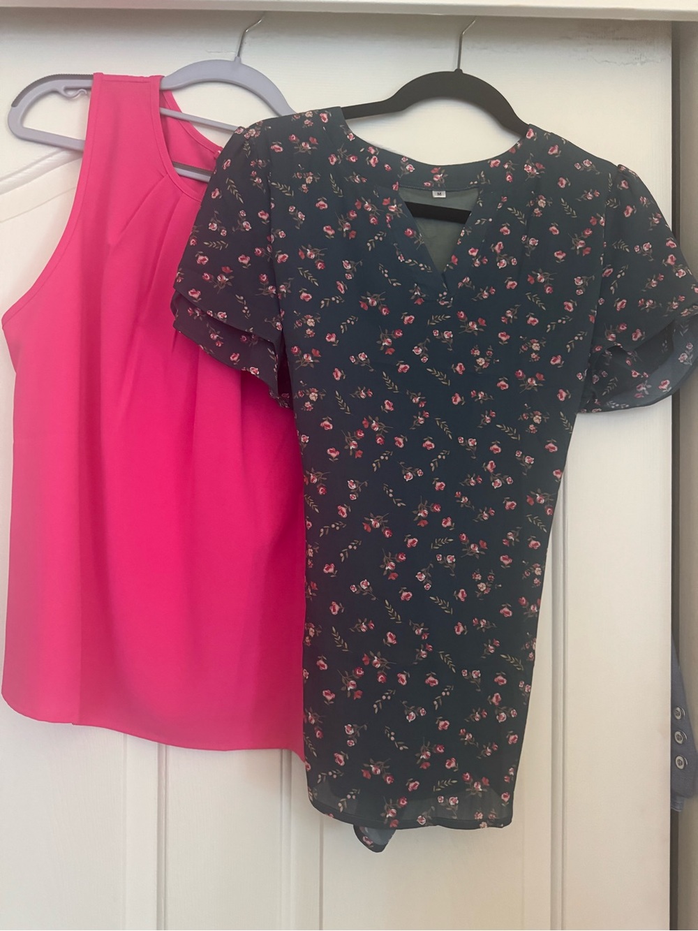 BUNDLE Green Floral Print V-Neck Puff Sleeve Top and Pink Sleeveless Top. Size M